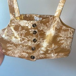 American Eagle yellow palm tree top